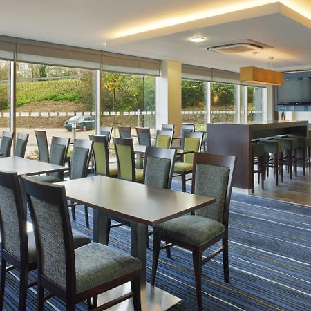 Holiday Inn Express Cambridge Duxford M11 Jct 10 By Ihg מראה חיצוני תמונה