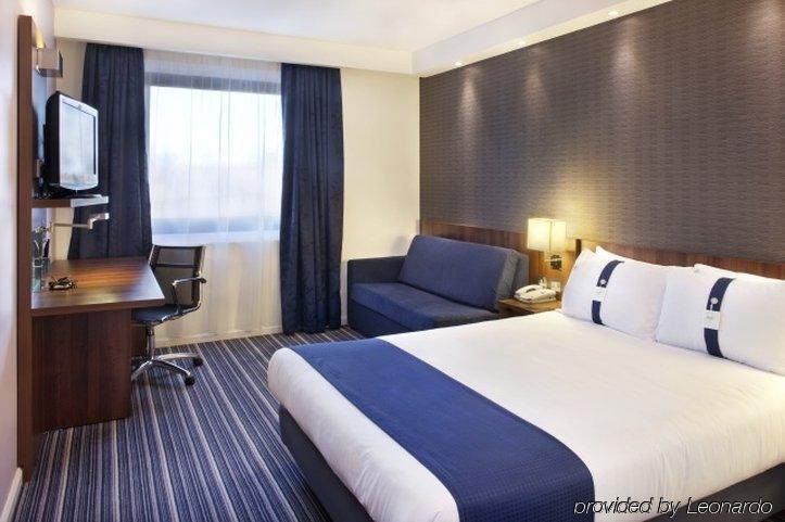 Holiday Inn Express Cambridge Duxford M11 Jct 10 By Ihg חדר תמונה