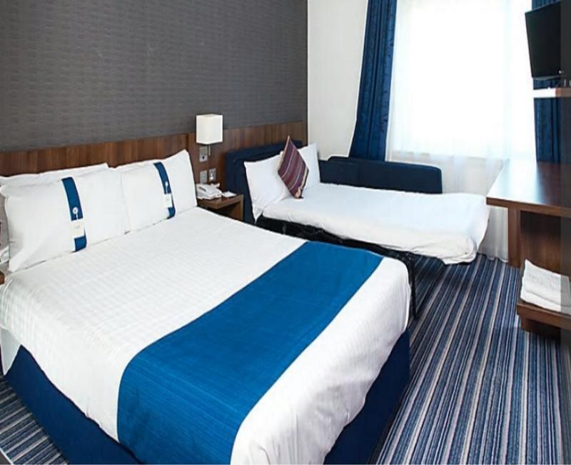 Holiday Inn Express Cambridge Duxford M11 Jct 10 By Ihg מראה חיצוני תמונה